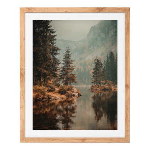 Die Ruhe des Bergsees