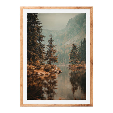 Le calme du lac de montagne